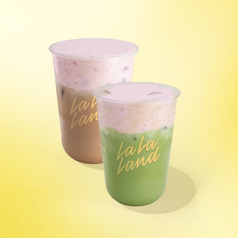 Strawberry Cloud Latte (Matcha)